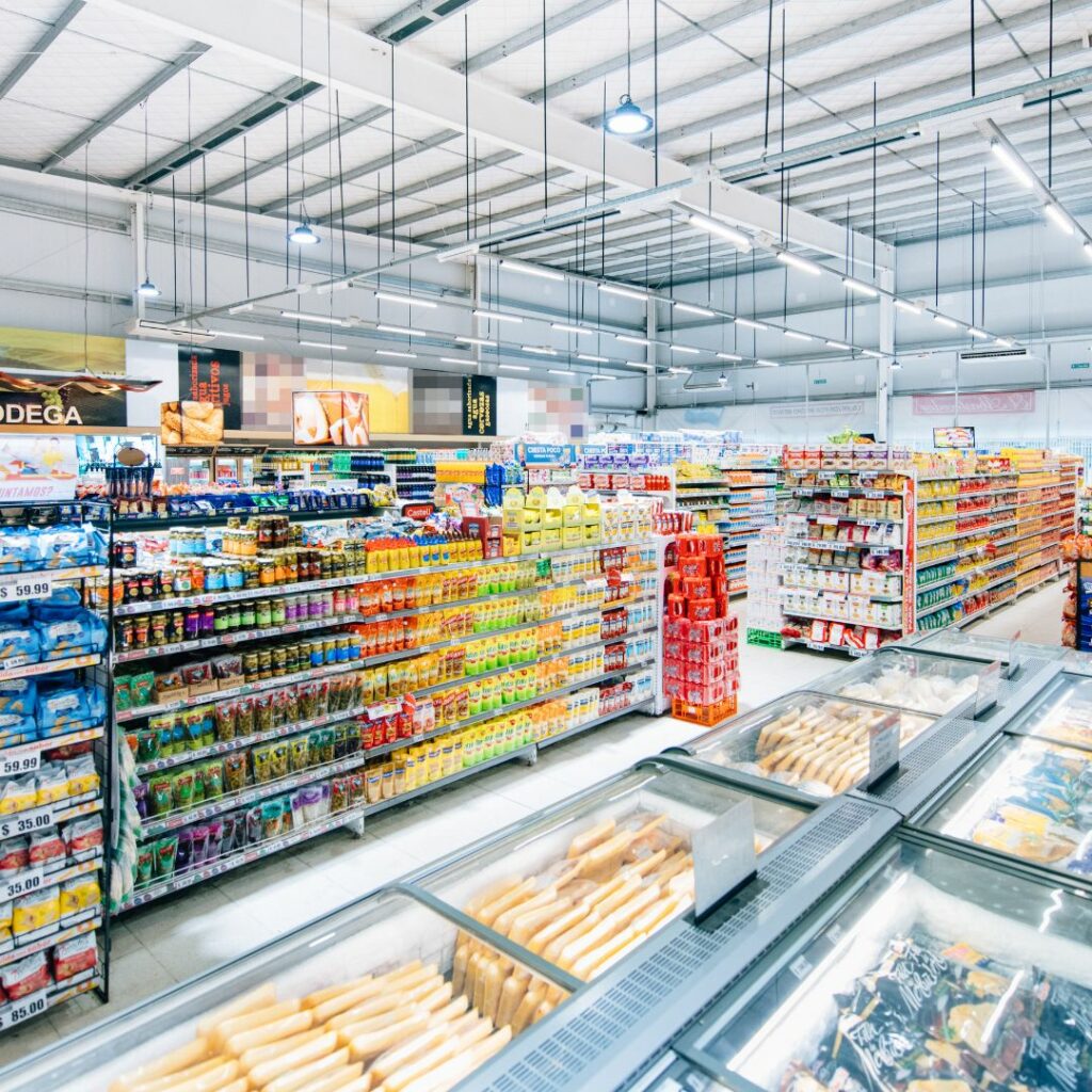Rayon magasin grande surface organisation par produit